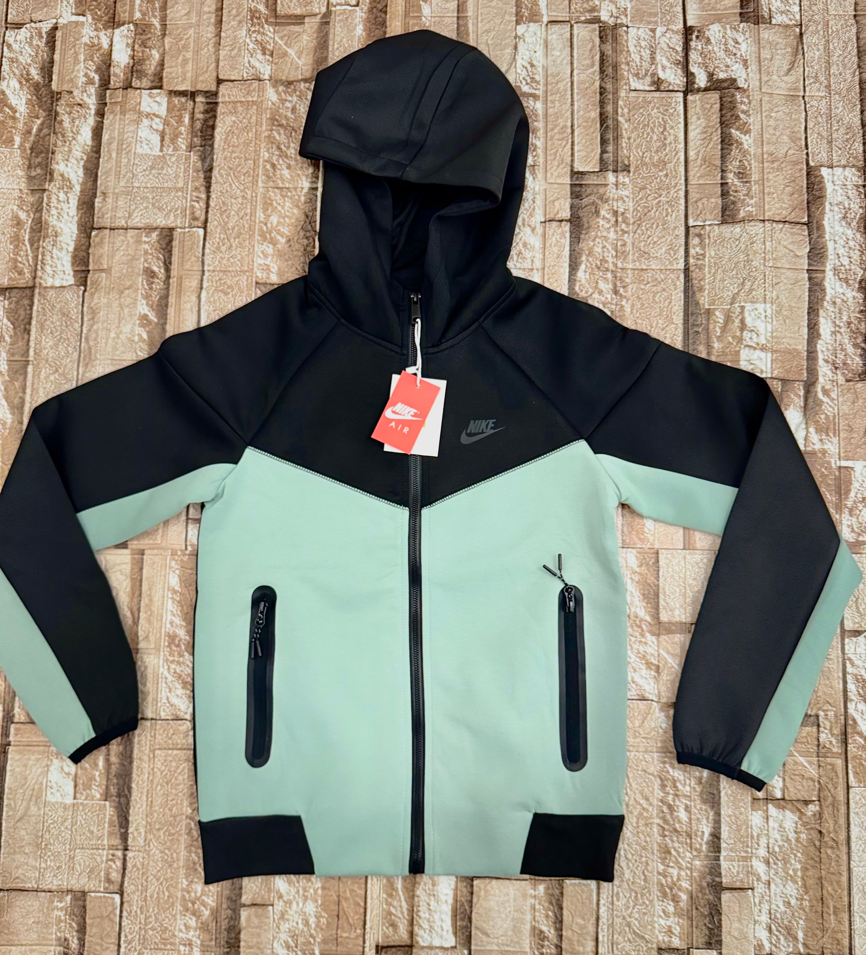 nike tech fleece Black & Green